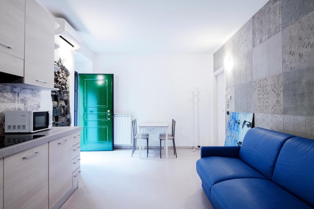 Blue Loft - The House Of Travelers Lägenhet Como Exteriör bild
