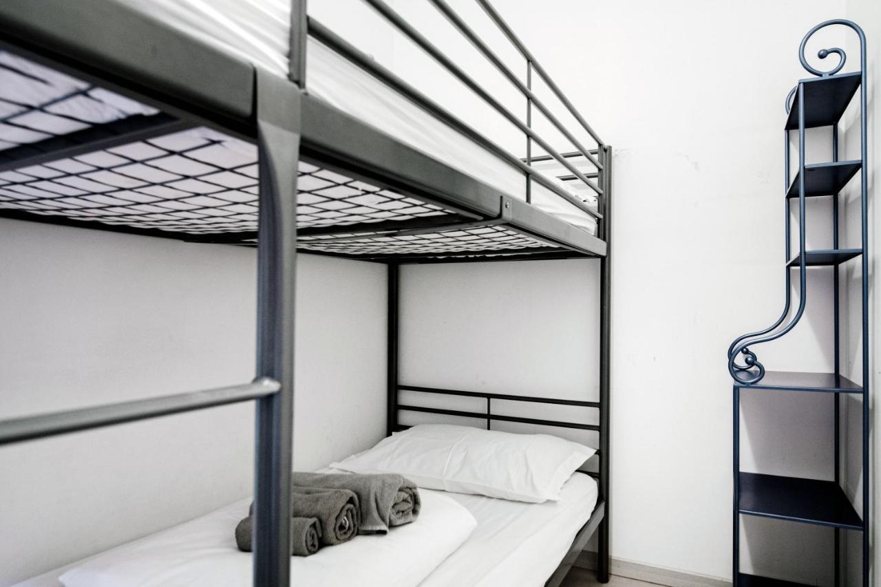 Blue Loft - The House Of Travelers Lägenhet Como Exteriör bild