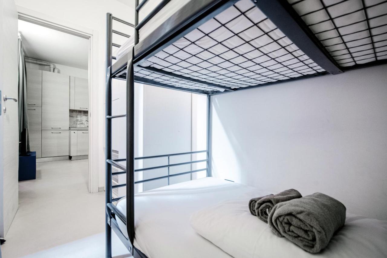 Blue Loft - The House Of Travelers Lägenhet Como Exteriör bild