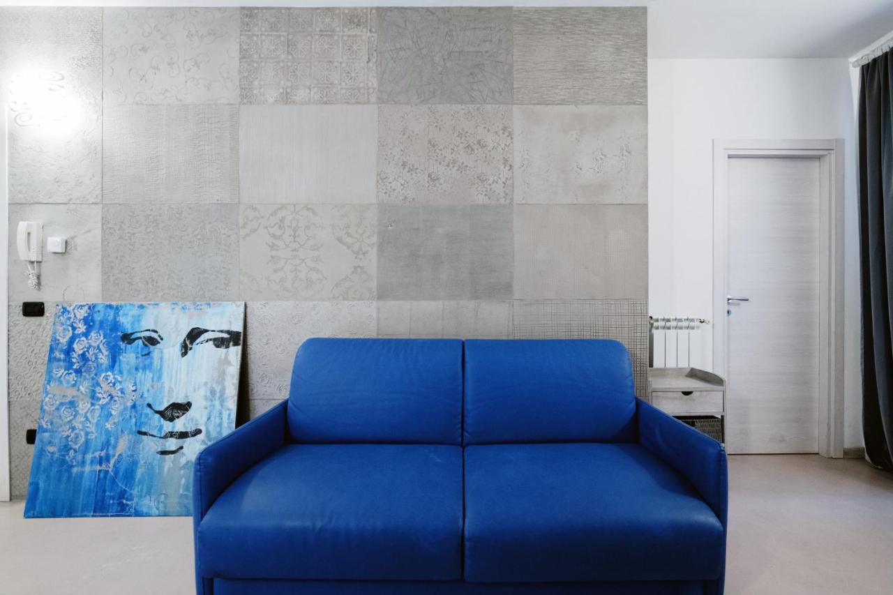 Blue Loft - The House Of Travelers Lägenhet Como Exteriör bild